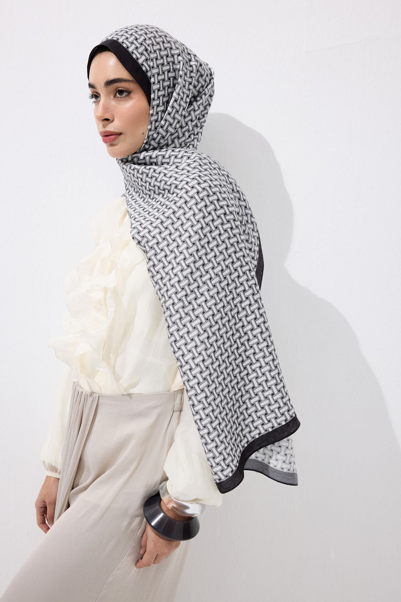 Lattice Black