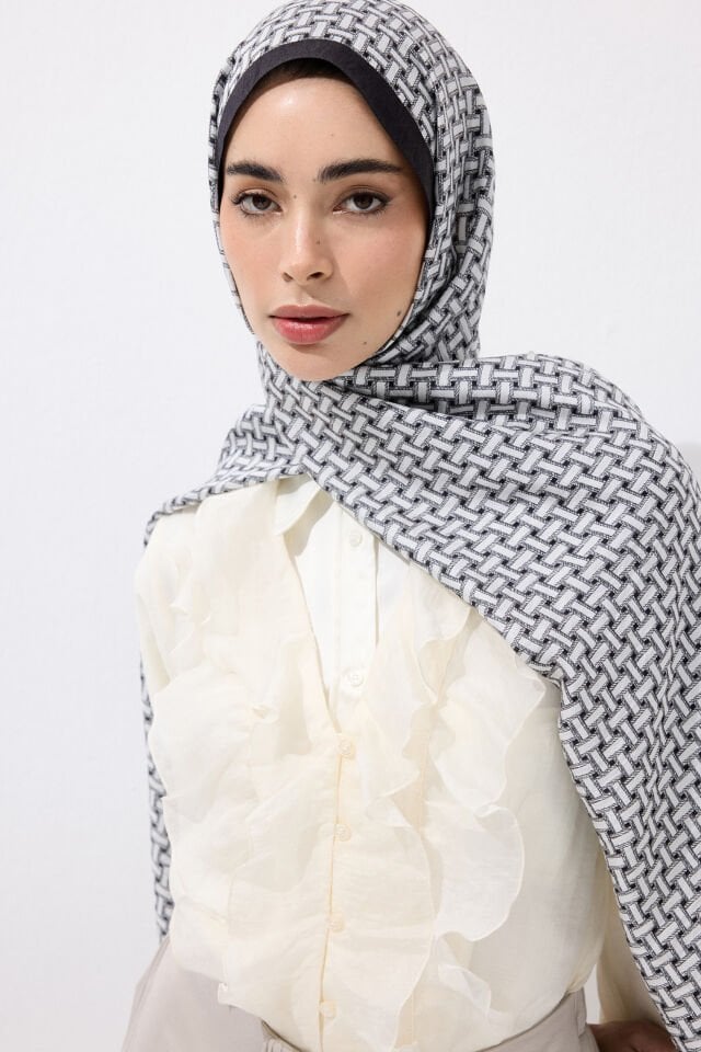 Lattice Black