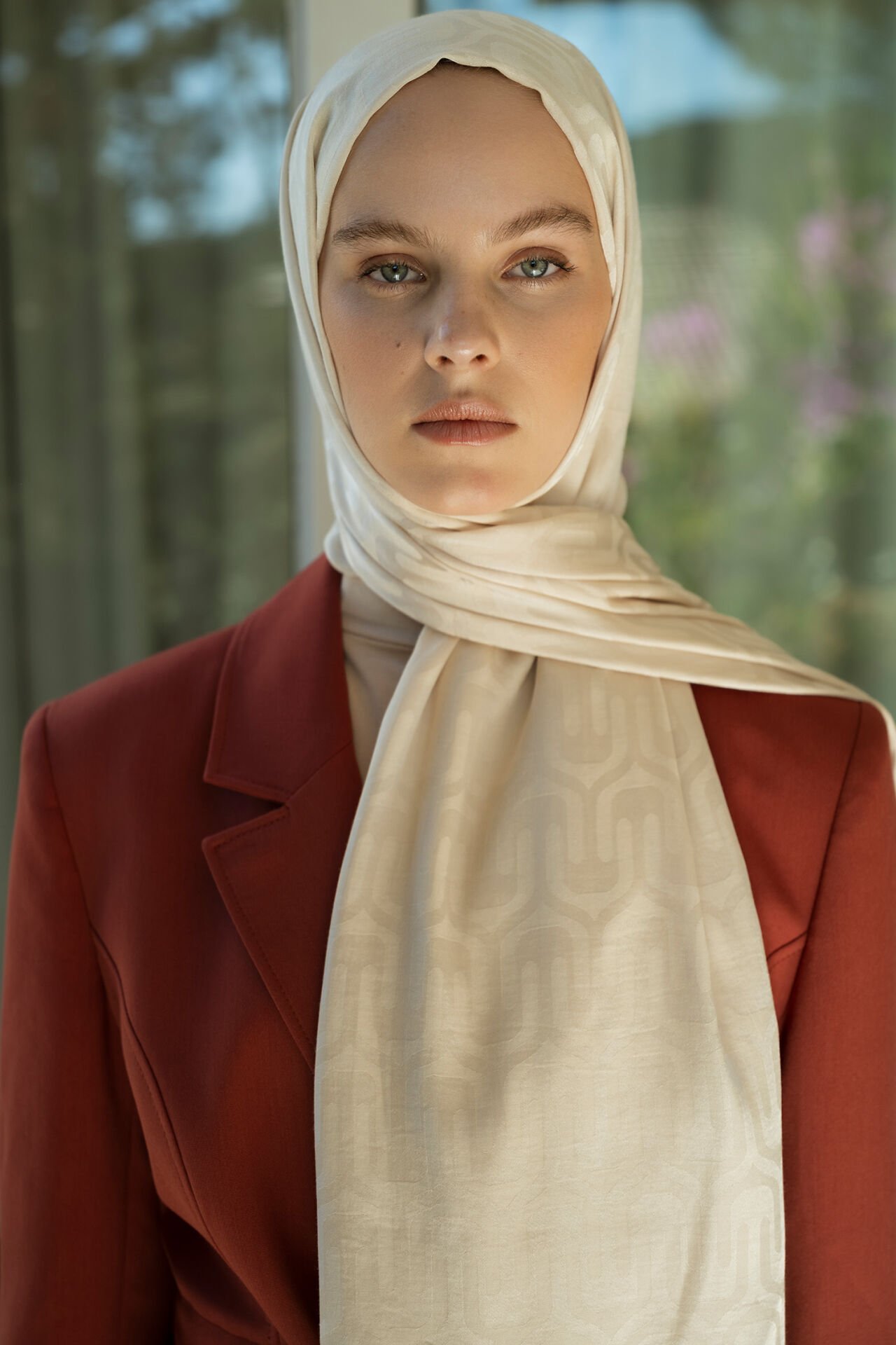 Ottoman Ecru