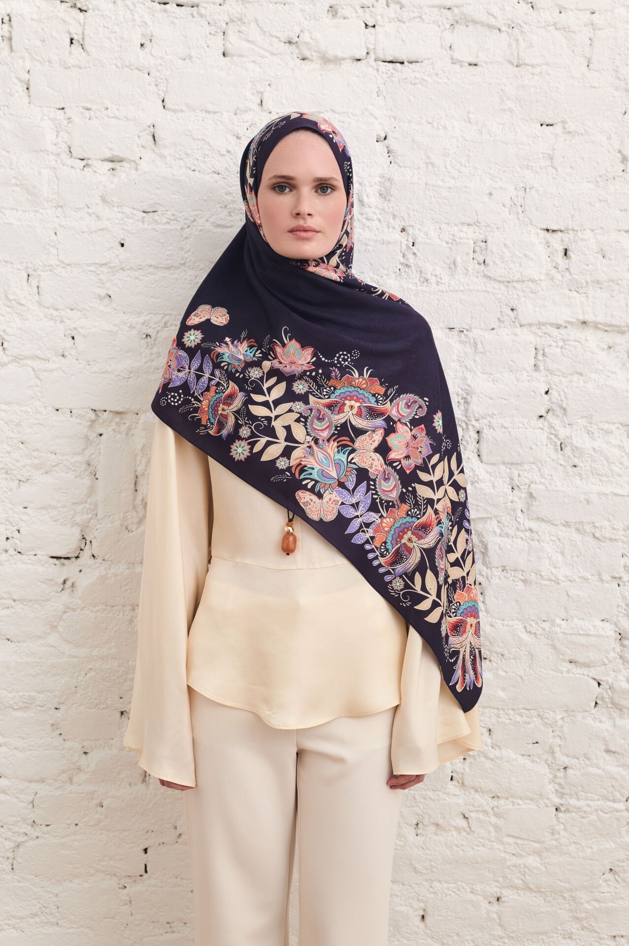 Liora Midnight Bloom