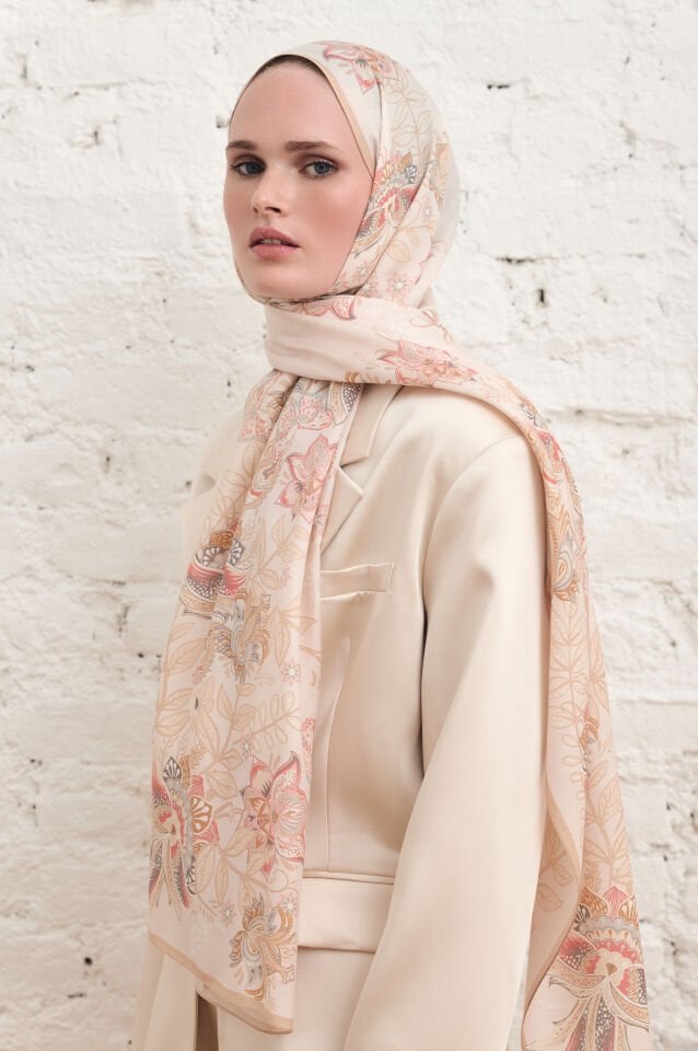 Liora Blush Bloom