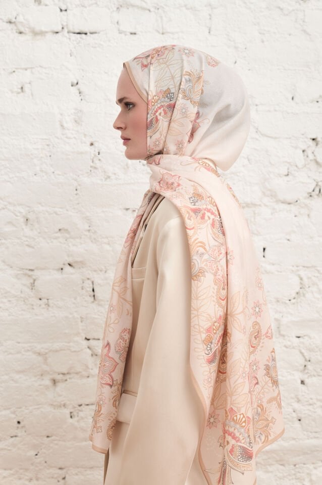 Liora Blush Bloom